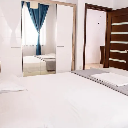 Appartamento Leo's Năvodari