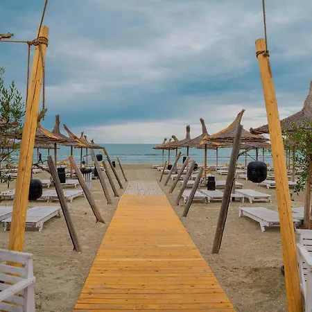 Appartamento Leo's Năvodari
